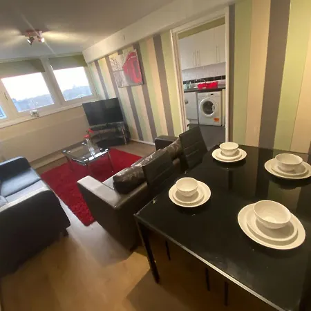 Snooze Central: Victoria Centre Apartments with Home Cooking Nottingham Exterior photo