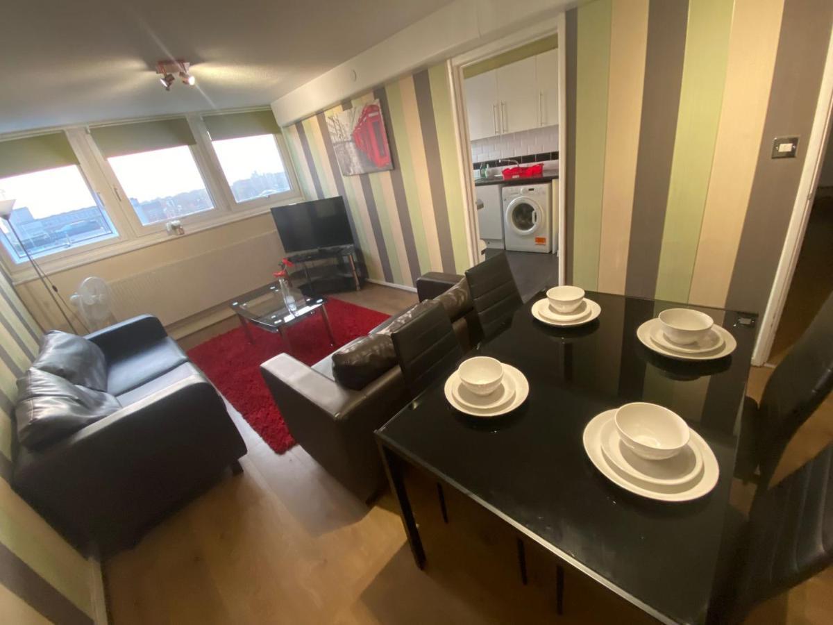 Snooze Central: Victoria Centre With Cooking Apartment *