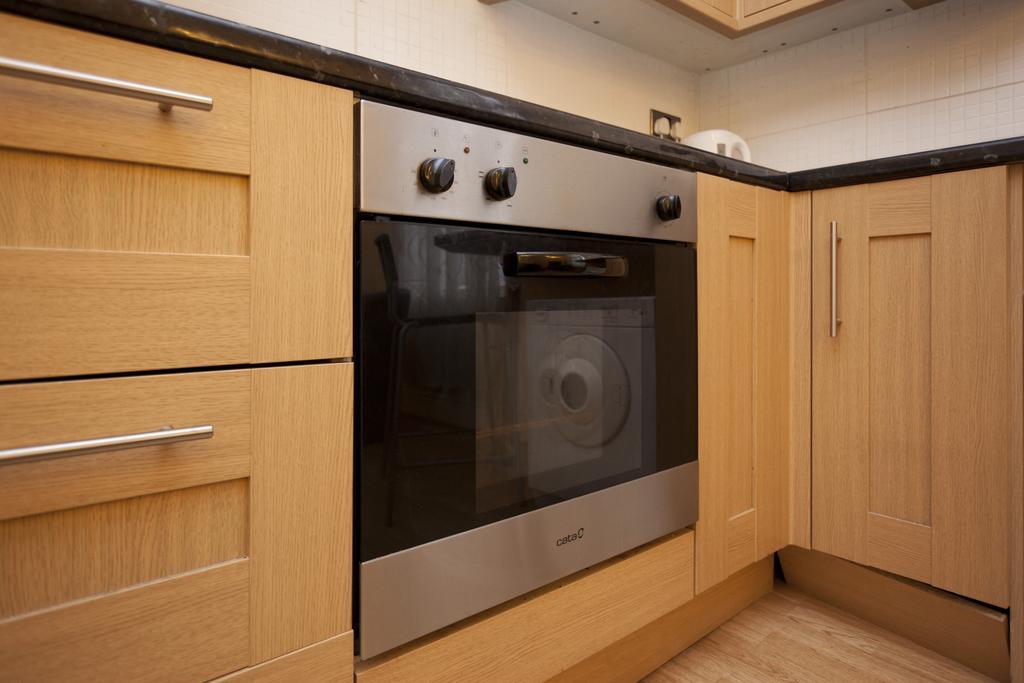 Snooze Central: Victoria Centre With Cooking Nottingham